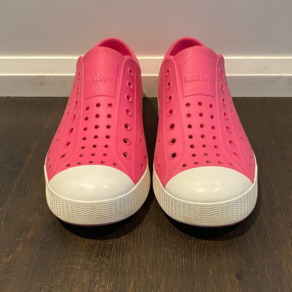 Native Kids Sneakers - Vibrant Pink and Classic White